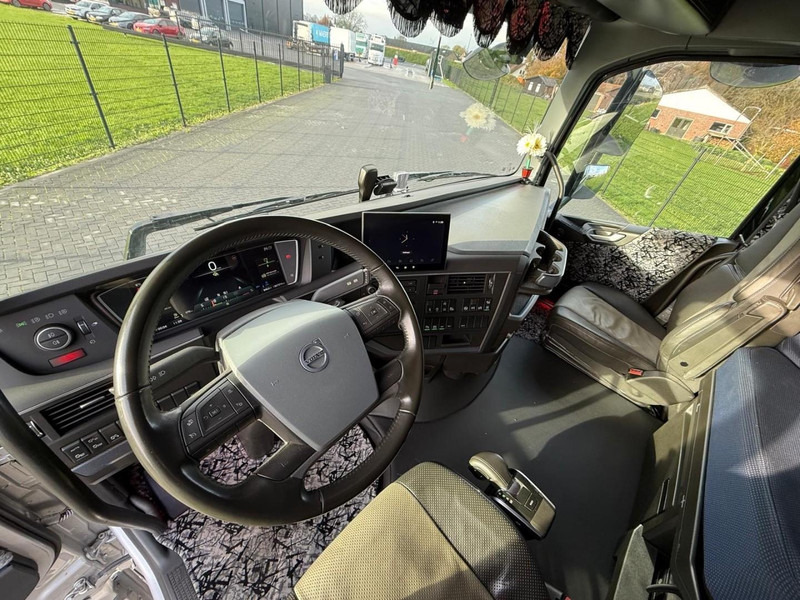 Dragbil Volvo FH 13.460XL SHOW, ALCOA, INTERIEUR, ALS NIEUW, PUSHER, TOP.: bild 20 Dragbil Volvo FH 13.460XL SHOW, ALCOA, INTERIEUR, ALS NIEUW, PUSHER, TOP.: bild 20