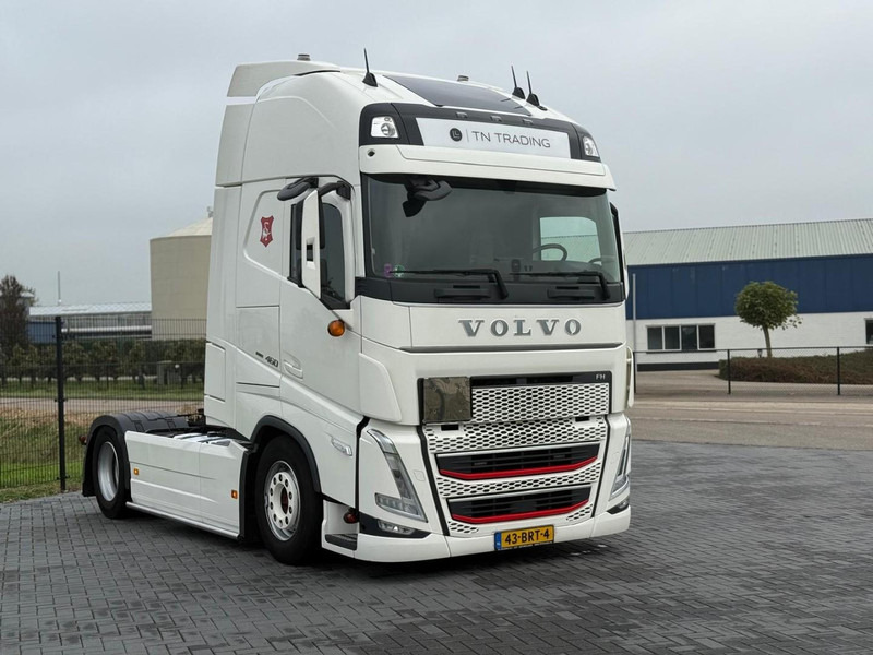 Volvo FH 13.460XL Turbocompound, leer, vollucht, 2 tanks, dubbel glas, vol spoiler. - Dragbil: bild 1 Volvo FH 13.460XL Turbocompound, leer, vollucht, 2 tanks, dubbel glas, vol spoiler. - Dragbil: bild 1