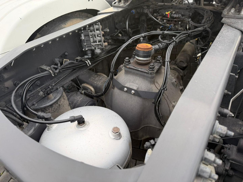 Tippbil lastbil Volvo FH16.650XL VOLLUCHT, RETARDER, HYDRAULIEK, LEER, PARK COOL.: bild 10 Tippbil lastbil Volvo FH16.650XL VOLLUCHT, RETARDER, HYDRAULIEK, LEER, PARK COOL.: bild 10