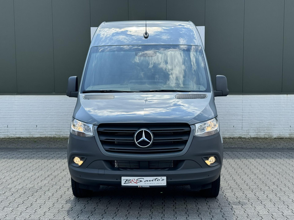 Mercedes-Benz Sprinter-317 L2 Trekhaak 3500kg Camera Navigatie Cruise Clima Pdc Keyless Leder+verwarming - Skåpbil: bild 4 Mercedes-Benz Sprinter-317 L2 Trekhaak 3500kg Camera Navigatie Cruise Clima Pdc Keyless Leder+verwarming - Skåpbil: bild 4