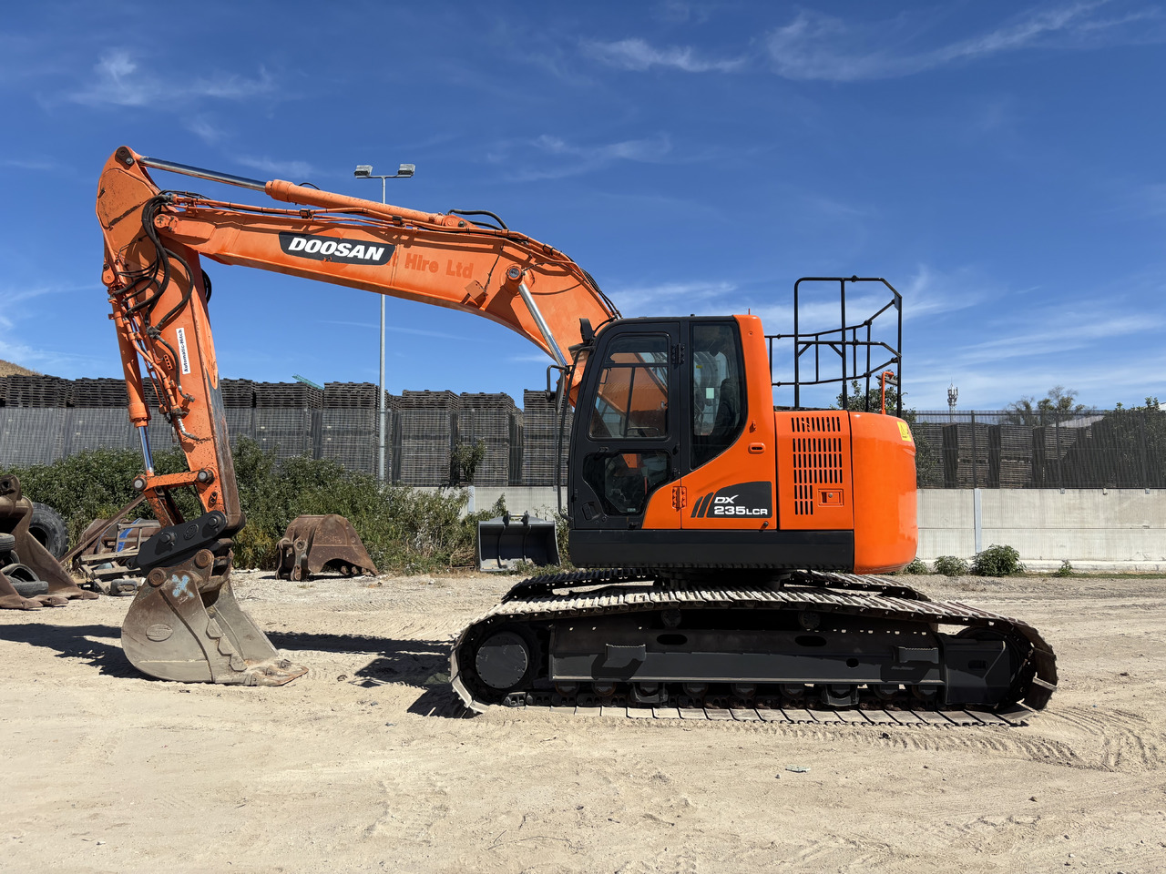 DOOSAN DX235LCR - Bandgrävare: bild 2 DOOSAN DX235LCR - Bandgrävare: bild 2