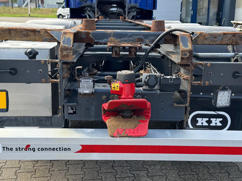 Scania R520 V8 8x4*4 Retarder / BDF / Full Air / Euro 6 - Containerbil/ Växelflak lastbil: bild 5 Scania R520 V8 8x4*4 Retarder / BDF / Full Air / Euro 6 - Containerbil/ Växelflak lastbil: bild 5