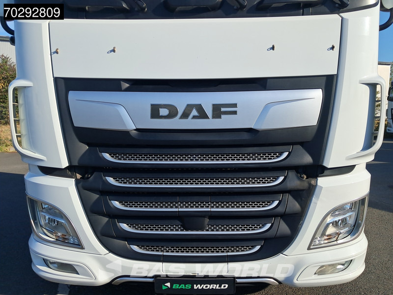 Dragbil DAF XF 530 4X2 Mega SSC Retarder 2xTanks ACC Standklima Euro 6: bild 9 Dragbil DAF XF 530 4X2 Mega SSC Retarder 2xTanks ACC Standklima Euro 6: bild 9