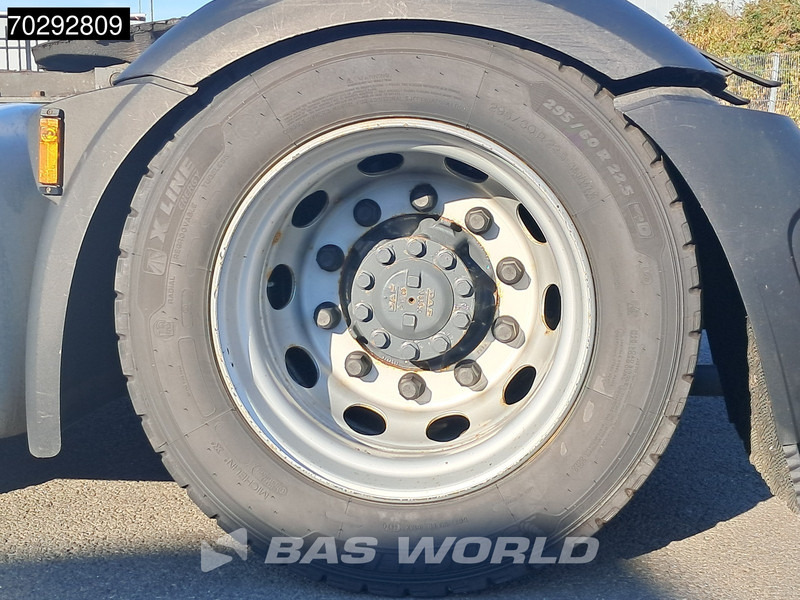 Dragbil DAF XF 530 4X2 Mega SSC Retarder 2xTanks ACC Standklima Euro 6: bild 19 Dragbil DAF XF 530 4X2 Mega SSC Retarder 2xTanks ACC Standklima Euro 6: bild 19