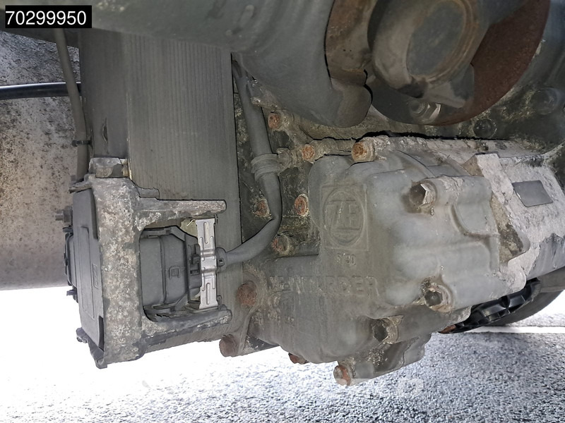 Dragbil DAF XF 530 4X2 SSC Retarder 2xTanks ACC Standklima Euro 6: bild 17 Dragbil DAF XF 530 4X2 SSC Retarder 2xTanks ACC Standklima Euro 6: bild 17