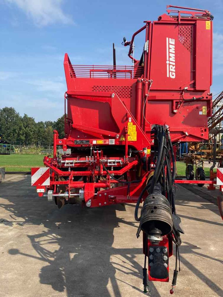 Grimme SE 150-60 UB - Potatisupptagare: bild 1 Grimme SE 150-60 UB - Potatisupptagare: bild 1