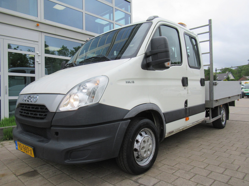 Transportbil med flak, Dubbelhytt transportbil Iveco Daily 29L13 2.3HPi 93KW 345 DOKA Dubbelcabine: bild 5