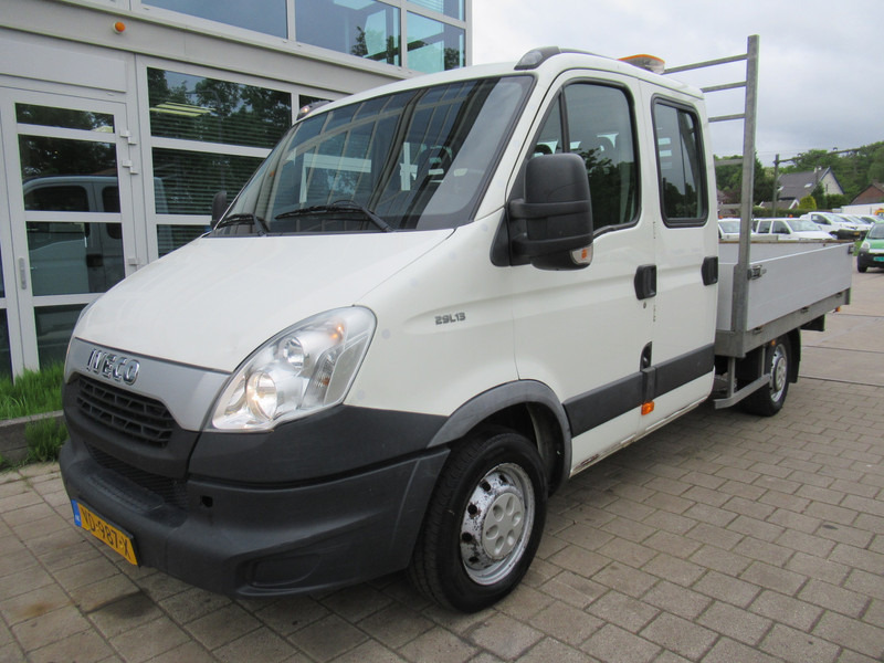 Iveco Daily 29L13 2.3HPi 93KW 345 DOKA Dubbelcabine - Transportbil med flak, Dubbelhytt transportbil: bild 3 Iveco Daily 29L13 2.3HPi 93KW 345 DOKA Dubbelcabine - Transportbil med flak, Dubbelhytt transportbil: bild 3