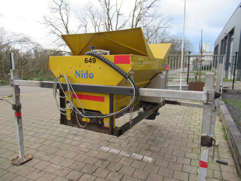 NIDO Stratos B08-18 PALN HYDRO Kort 0,8m3 + 250L Geen bedienkast nog ! - Sand-/ Saltspridare: bild 4 NIDO Stratos B08-18 PALN HYDRO Kort 0,8m3 + 250L Geen bedienkast nog ! - Sand-/ Saltspridare: bild 4