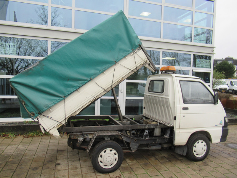 Piaggio Porter 1.3 Bi-Fuel LPG + Benzine Kipper Tipper - Transportbil med tippflak: bild 2 Piaggio Porter 1.3 Bi-Fuel LPG + Benzine Kipper Tipper - Transportbil med tippflak: bild 2
