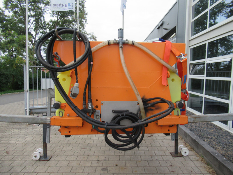 RASCO SOLID TG 0.85 VHP20 0.85M3 + 480L Salz Salt Spreader ROTACIJSKI POSIPAC - Sand-/ Saltspridare: bild 4 RASCO SOLID TG 0.85 VHP20 0.85M3 + 480L Salz Salt Spreader ROTACIJSKI POSIPAC - Sand-/ Saltspridare: bild 4