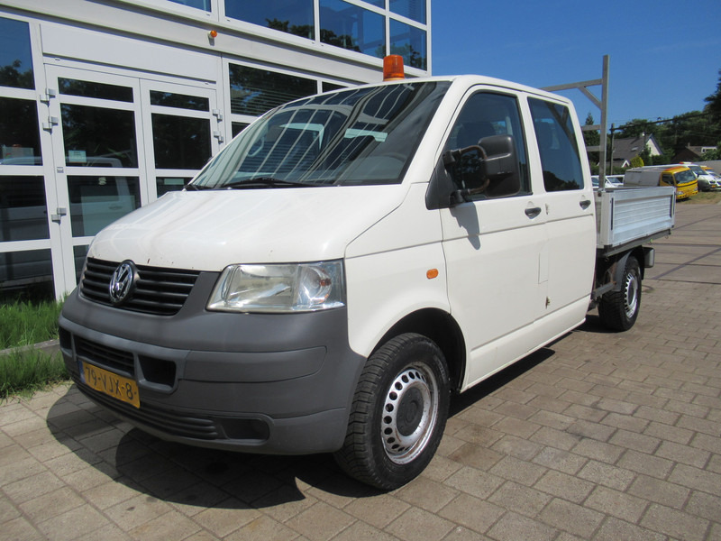 Volkswagen Transporter T5 2.5 TDI 96KW 340 DOKA Dubbelcabine - Transportbil med flak, Dubbelhytt transportbil: bild 2 Volkswagen Transporter T5 2.5 TDI 96KW 340 DOKA Dubbelcabine - Transportbil med flak, Dubbelhytt transportbil: bild 2