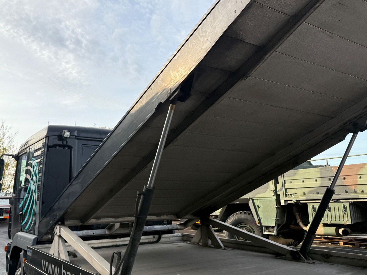 MAN TGL 8.210 Moetefindt, Doppelstock, Winde, Klima - Biltransportbil lastbil: bild 5 MAN TGL 8.210 Moetefindt, Doppelstock, Winde, Klima - Biltransportbil lastbil: bild 5