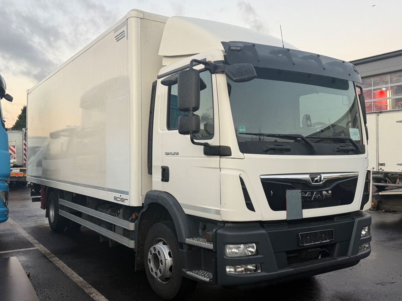 MAN TGM 15.250 Autom., Klima, Palfinger MBB, TOP - Lastbil med skåp: bild 3 MAN TGM 15.250 Autom., Klima, Palfinger MBB, TOP - Lastbil med skåp: bild 3
