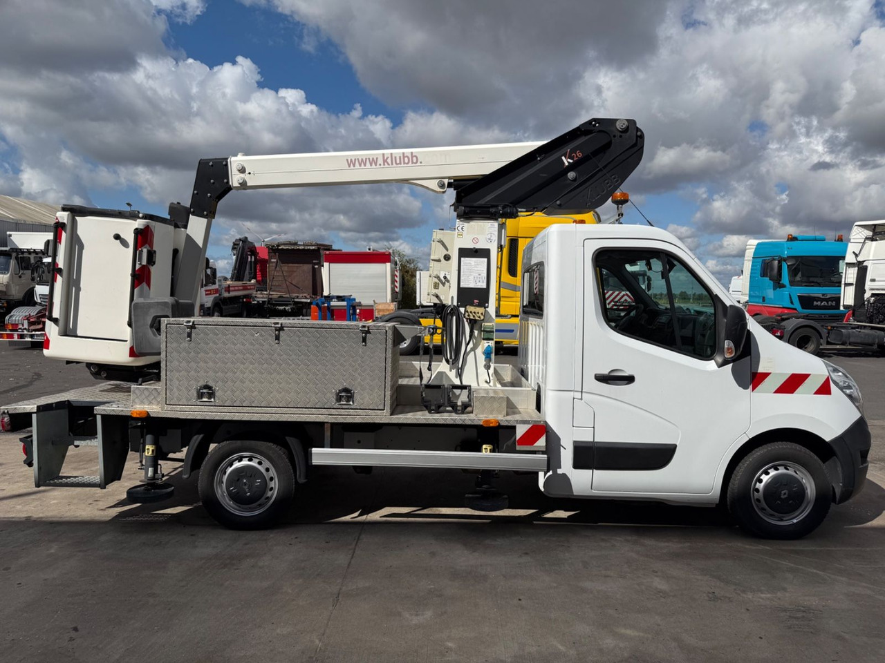 Renault Master III Steiger Klubb K26 / 11,2m / 200Kg - Billift: bild 4 Renault Master III Steiger Klubb K26 / 11,2m / 200Kg - Billift: bild 4