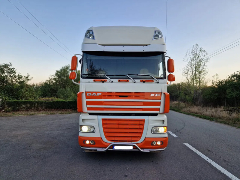 DAF XF 105.460 Manual - Terminaltraktor: bild 1 DAF XF 105.460 Manual - Terminaltraktor: bild 1