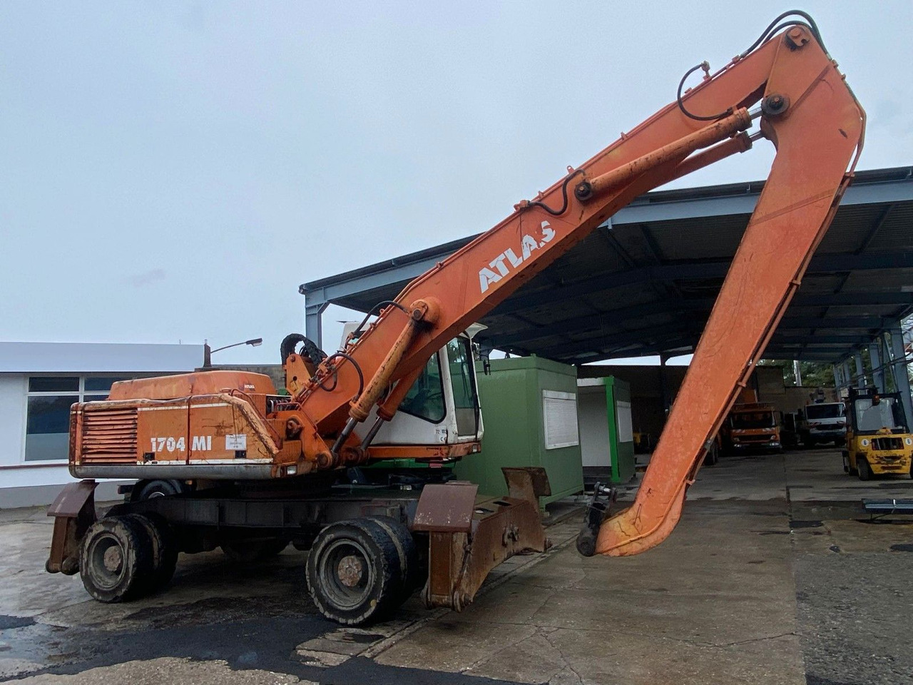 Atlas 1704 MI mit Greifer Umschlagbagger Lang - Grävmaskin på däck: bild 5 Atlas 1704 MI mit Greifer Umschlagbagger Lang - Grävmaskin på däck: bild 5