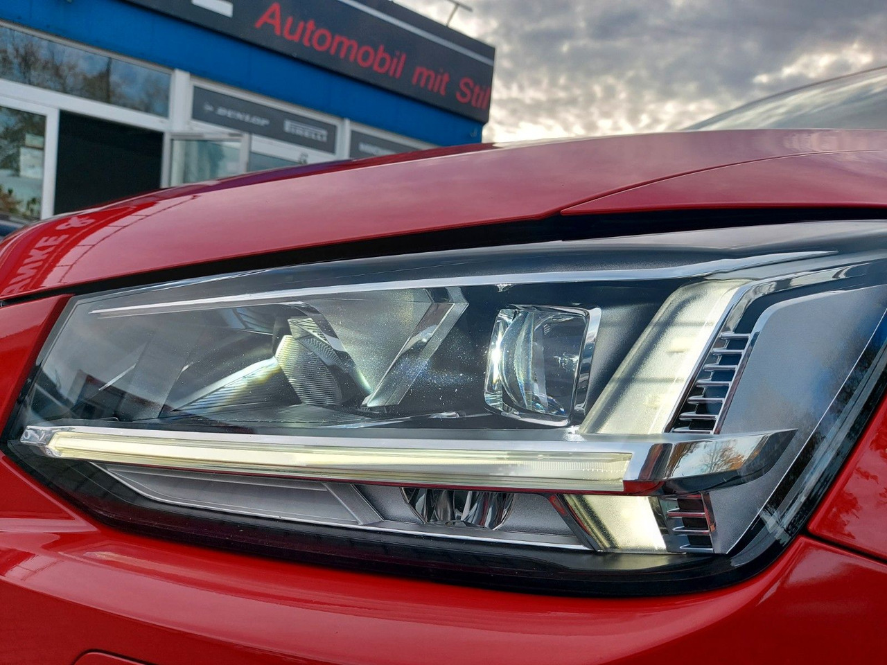 Audi Q2 40 TFSI quattro sport LED Leder Kamera AHK - SUV: bild 2 Audi Q2 40 TFSI quattro sport LED Leder Kamera AHK - SUV: bild 2