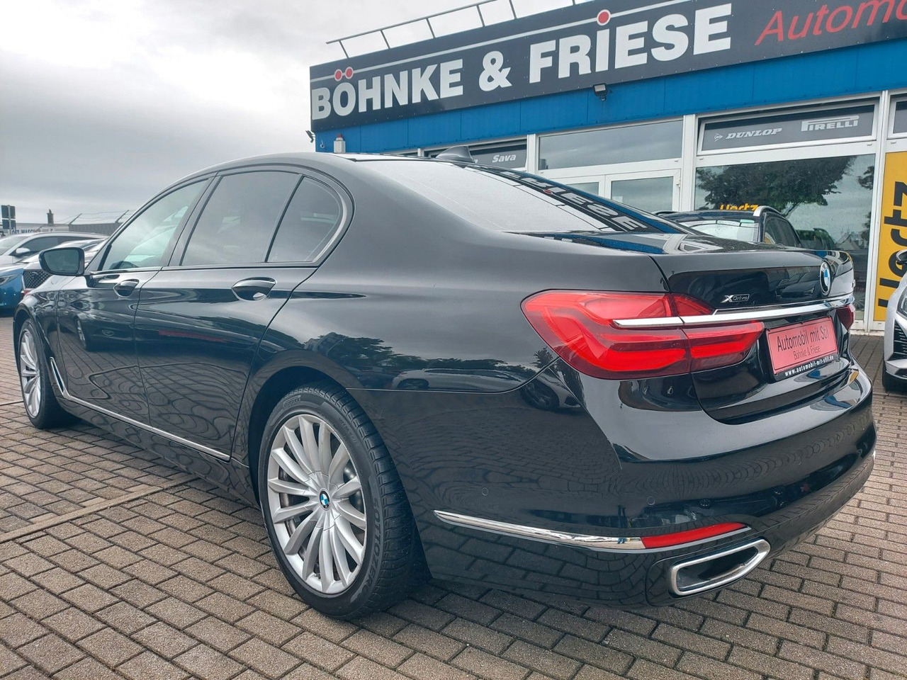 BMW 740 Baureihe 7 Lim 740 d xDrive Glasdach ACC - Sedan: bild 4 BMW 740 Baureihe 7 Lim 740 d xDrive Glasdach ACC - Sedan: bild 4