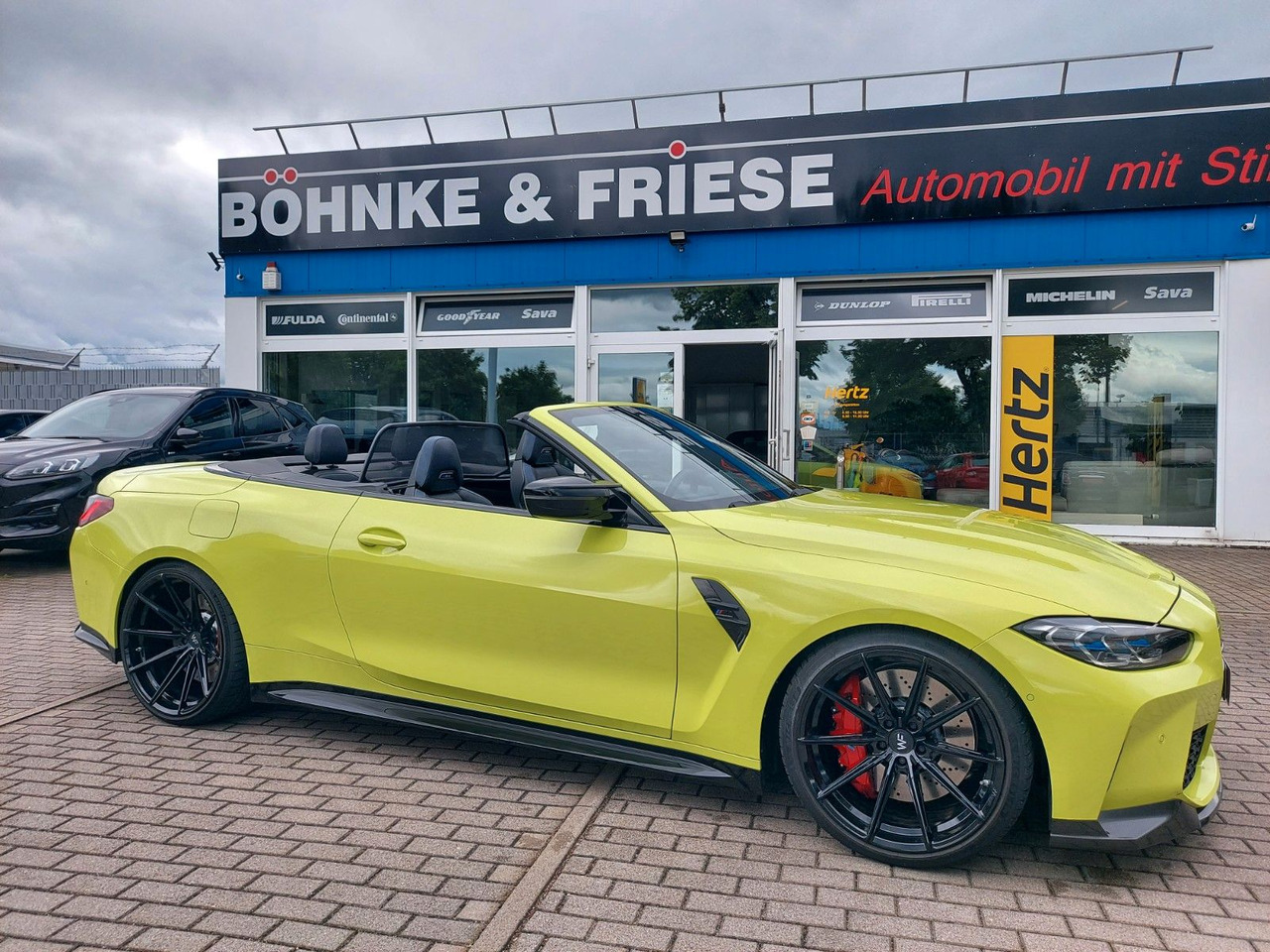 BMW M4 Cabrio G83 xDrive Competition M-Sport H&K - Cabriolet: bild 1 BMW M4 Cabrio G83 xDrive Competition M-Sport H&K - Cabriolet: bild 1