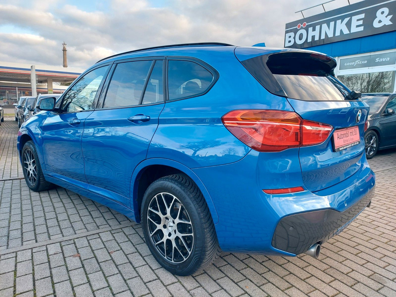 BMW X1 xDrive 20d M Sport LED SPORT 4X4 Alcantara - SUV: bild 4 BMW X1 xDrive 20d M Sport LED SPORT 4X4 Alcantara - SUV: bild 4