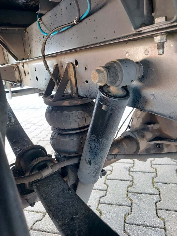 Ford Transit Pritsche 350 L4 extra lang Luftfeder - Transportbil med flak: bild 2 Ford Transit Pritsche 350 L4 extra lang Luftfeder - Transportbil med flak: bild 2