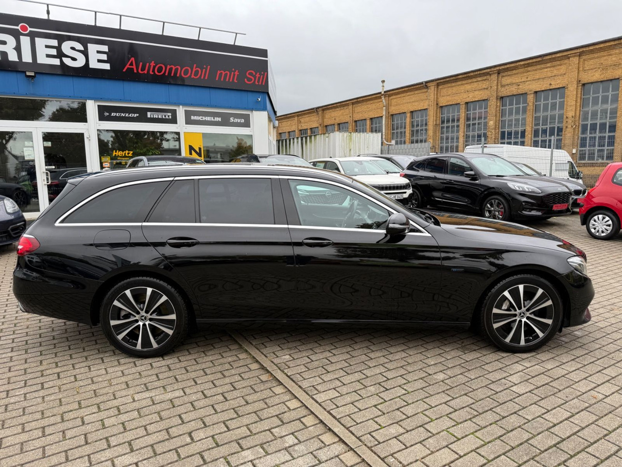 Mercedes-Benz E -Klasse T-Modell E 300 de LED NAVI ACC TEILLED - Kombi: bild 3 Mercedes-Benz E -Klasse T-Modell E 300 de LED NAVI ACC TEILLED - Kombi: bild 3