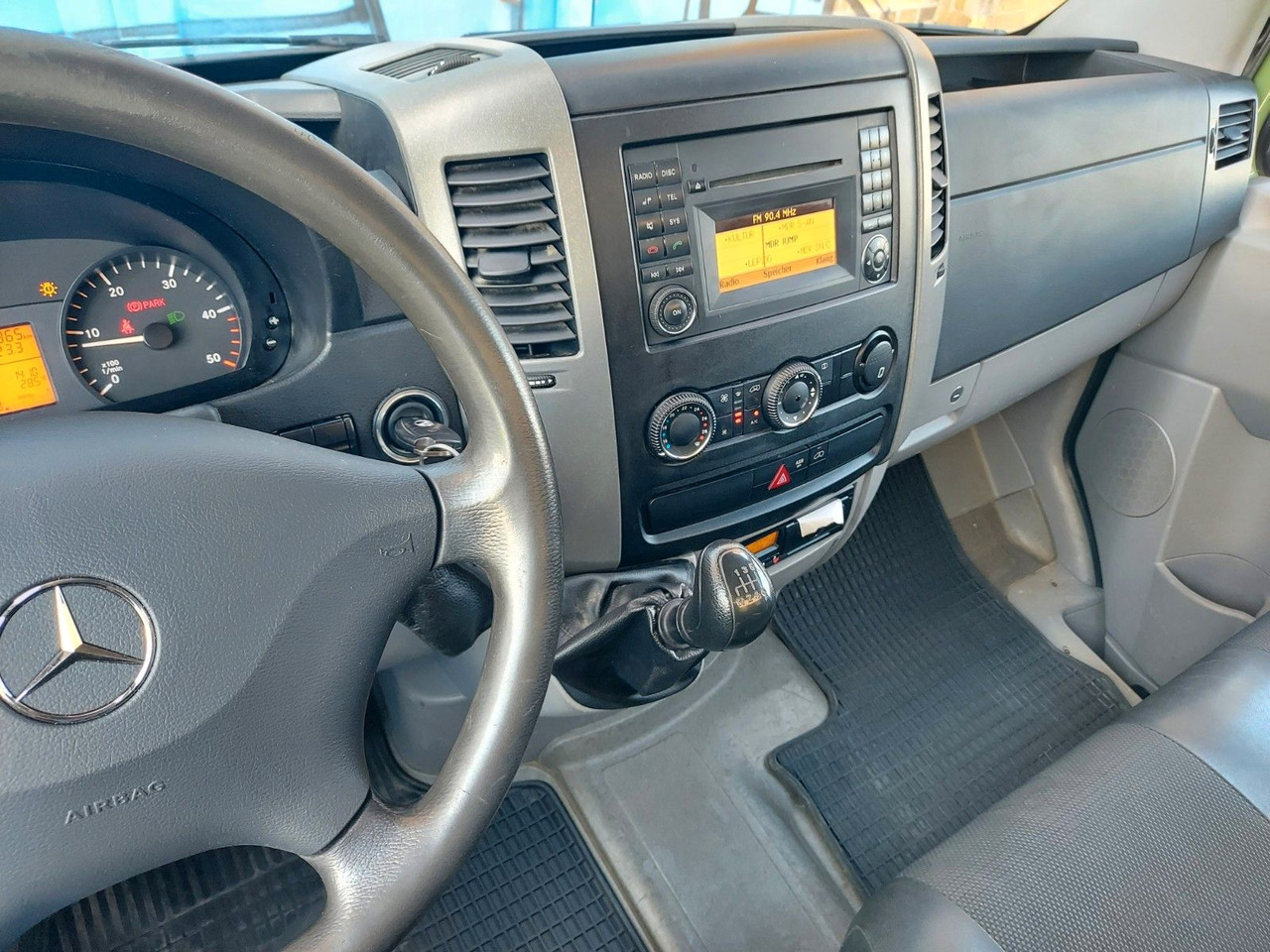 Transportbil med kapell Mercedes-Benz Sprinter II Pritsche 316 Pritsche Klima Sandheiz: bild 14 Transportbil med kapell Mercedes-Benz Sprinter II Pritsche 316 Pritsche Klima Sandheiz: bild 14