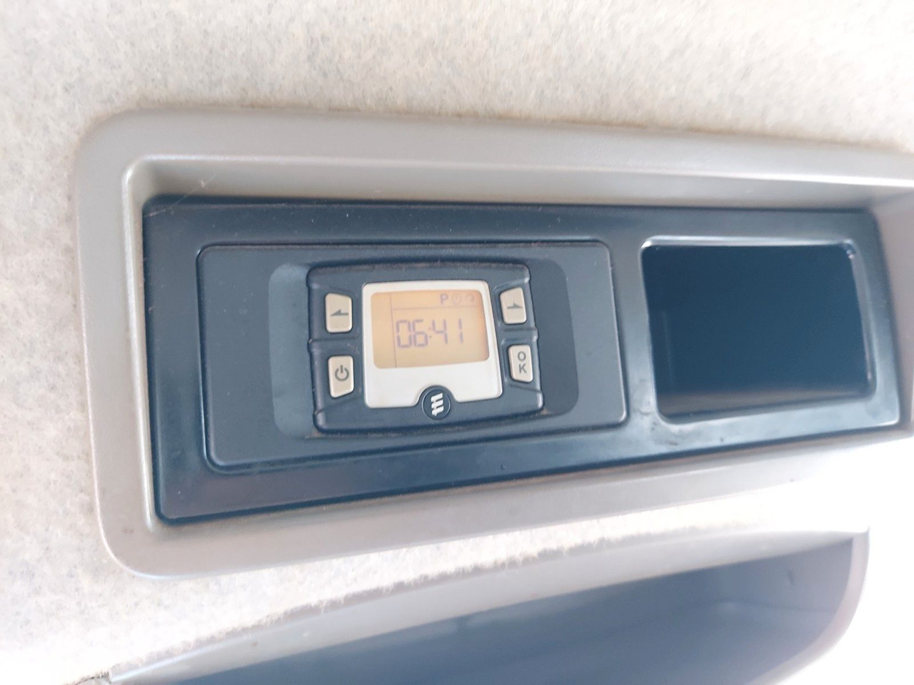 Mercedes-Benz Sprinter II Pritsche DoKa 316 4X4 Klima Standhei - Transportbil med kapell, Dubbelhytt transportbil: bild 2 Mercedes-Benz Sprinter II Pritsche DoKa 316 4X4 Klima Standhei - Transportbil med kapell, Dubbelhytt transportbil: bild 2