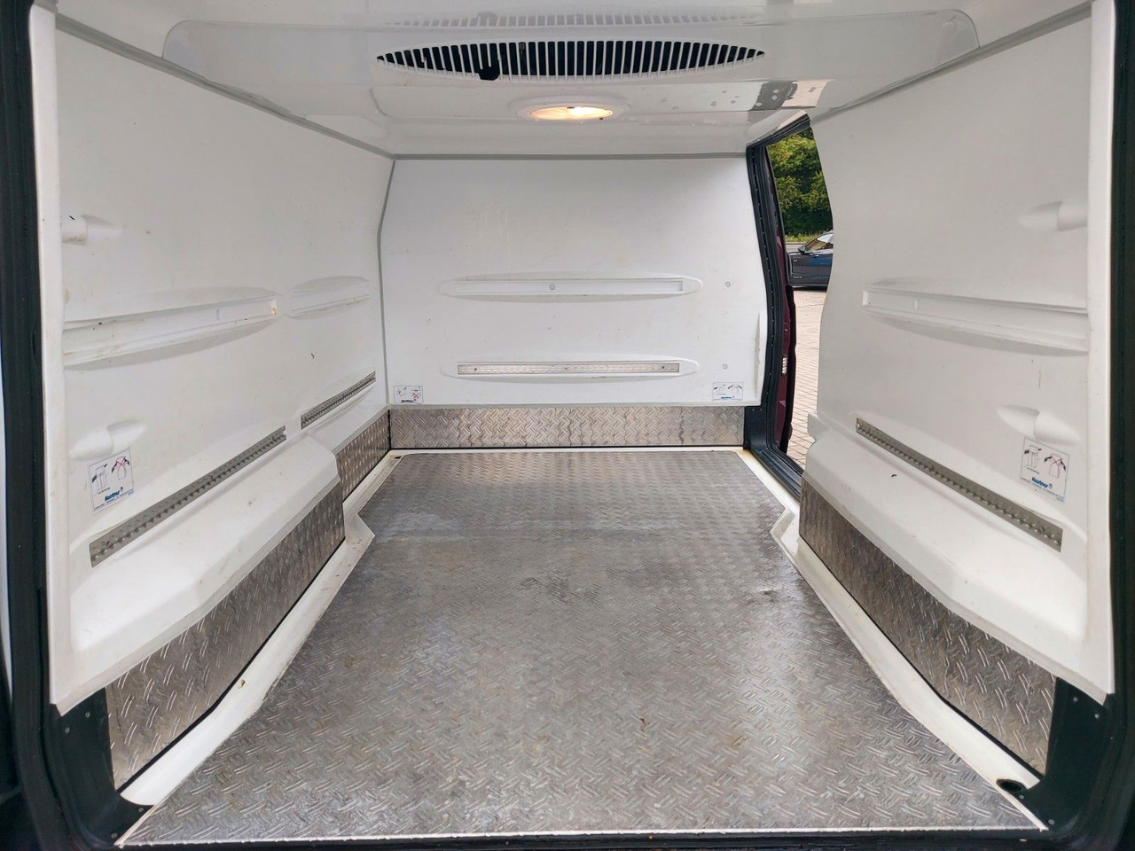 Mercedes-Benz Vito 116 CDI Lang Kühler Cooler KERSTNER 220V - Kylbil: bild 3 Mercedes-Benz Vito 116 CDI Lang Kühler Cooler KERSTNER 220V - Kylbil: bild 3