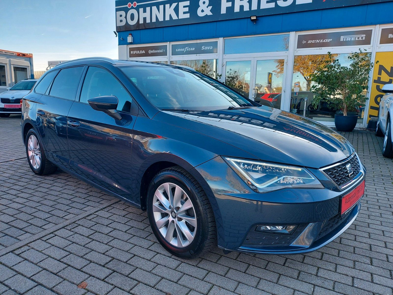 Seat Leon ST Style DSG ACC Radar LED Navi DAB AHK - Kombi: bild 1 Seat Leon ST Style DSG ACC Radar LED Navi DAB AHK - Kombi: bild 1
