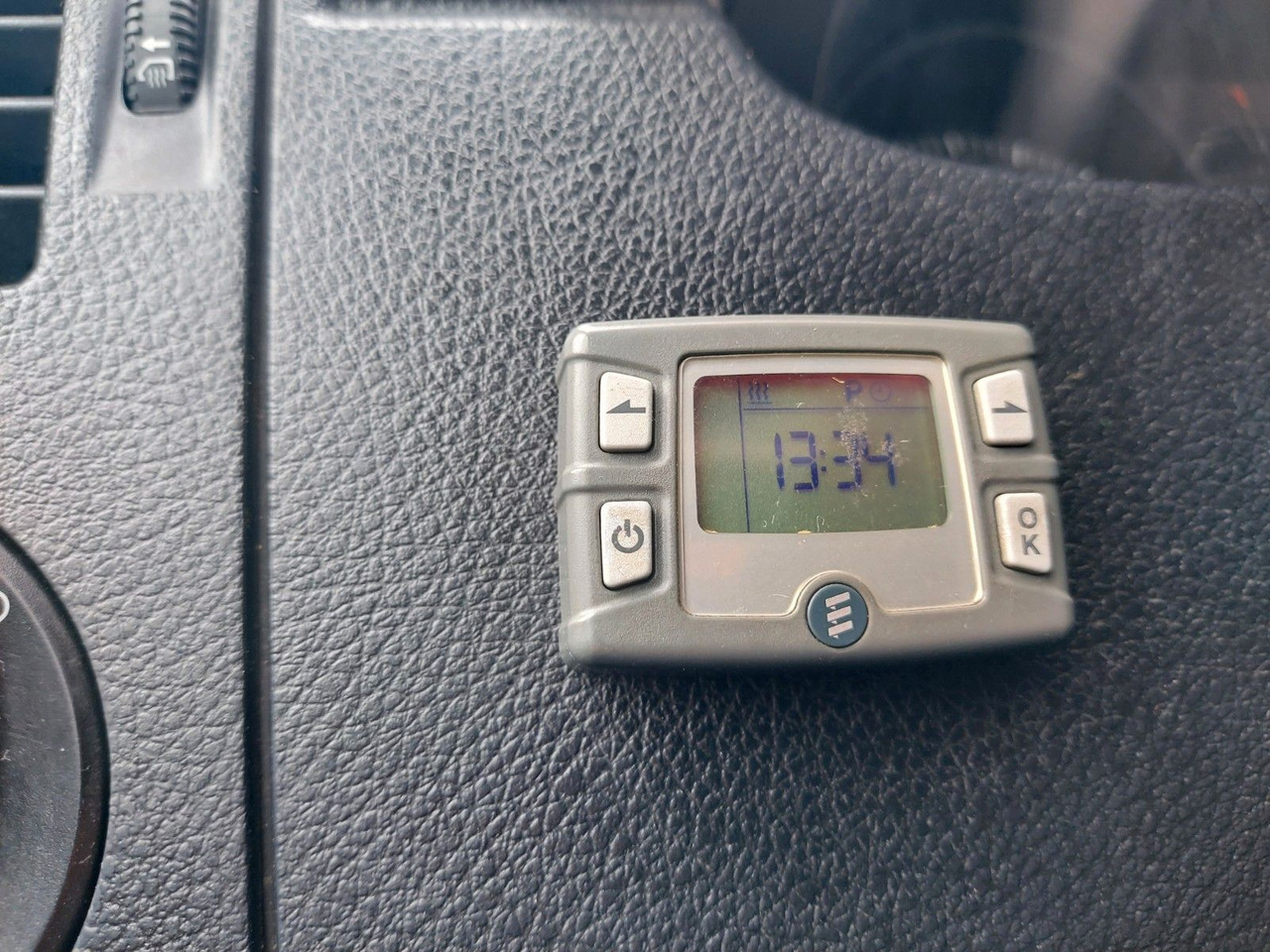 Volkswagen Crafter Kasten 35 L2H2 Hoch lang Standheiz - Persontransport: bild 2 Volkswagen Crafter Kasten 35 L2H2 Hoch lang Standheiz - Persontransport: bild 2