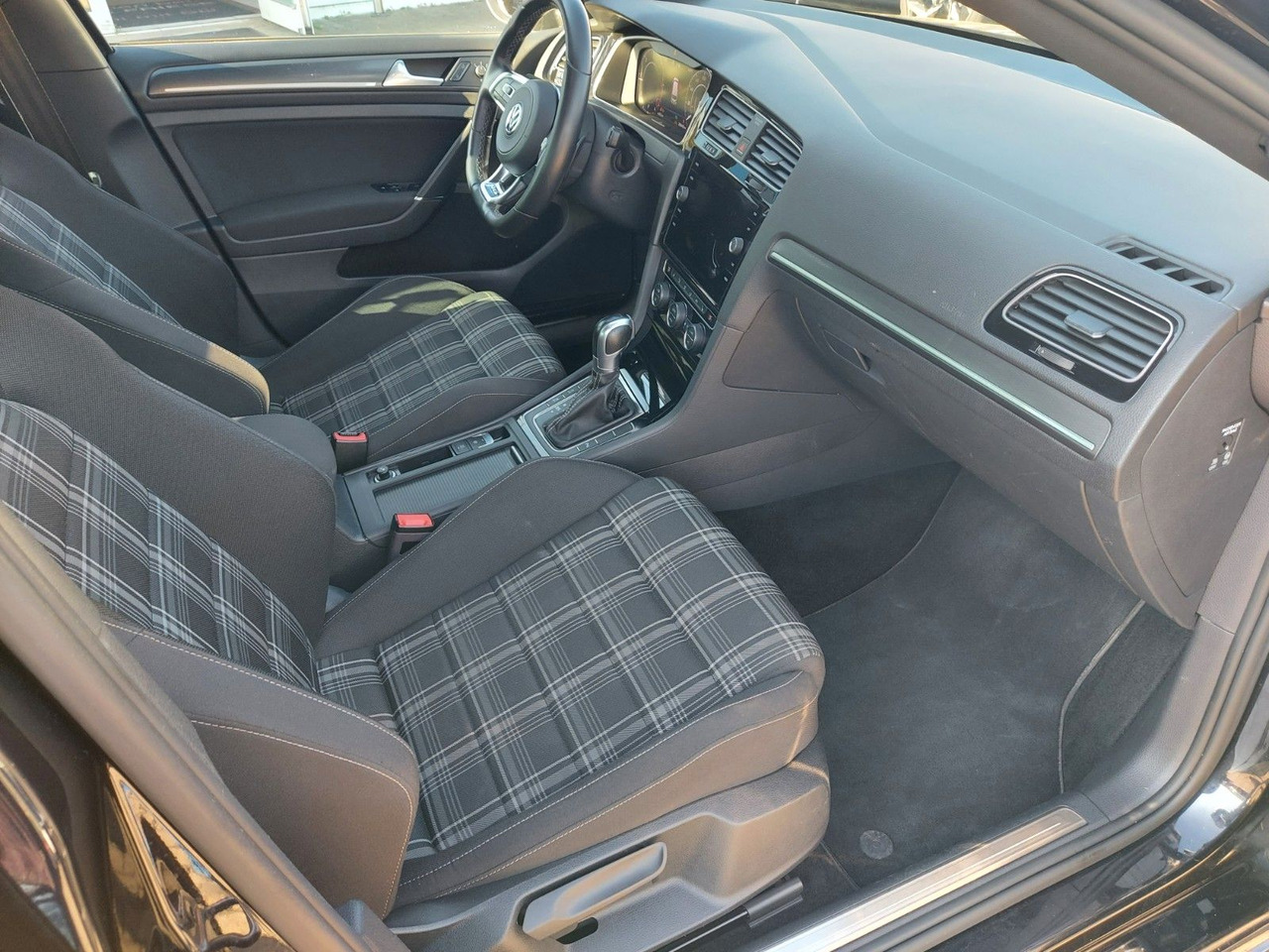 Kombi Volkswagen Golf VII Variant GTD DSG Radar ACC DAB: bild 16 Kombi Volkswagen Golf VII Variant GTD DSG Radar ACC DAB: bild 16