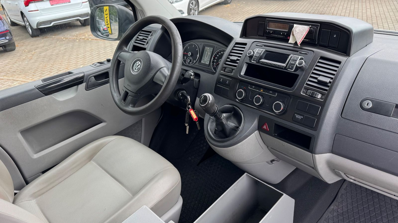Volkswagen T5 Transporter Kasten-Kombi Lang 4Motion KLIMA - Persontransport: bild 4 Volkswagen T5 Transporter Kasten-Kombi Lang 4Motion KLIMA - Persontransport: bild 4