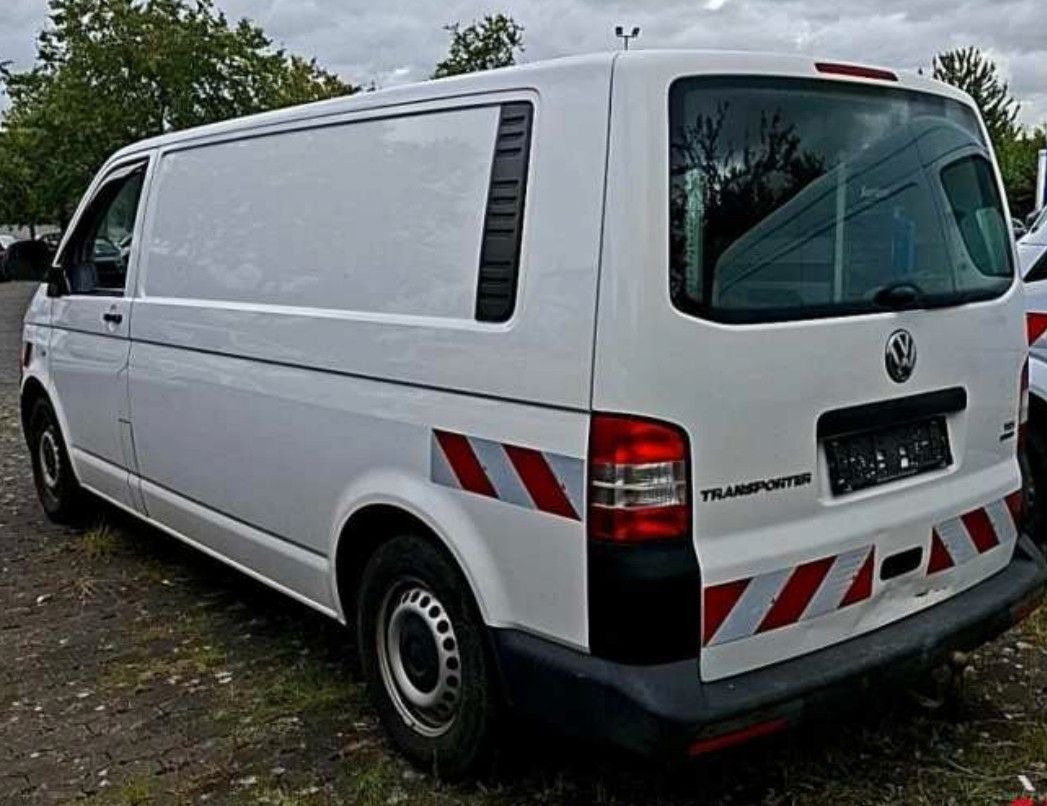 Volkswagen T5 Transporter Kasten Kombi lang 4Motion - Persontransport: bild 2 Volkswagen T5 Transporter Kasten Kombi lang 4Motion - Persontransport: bild 2