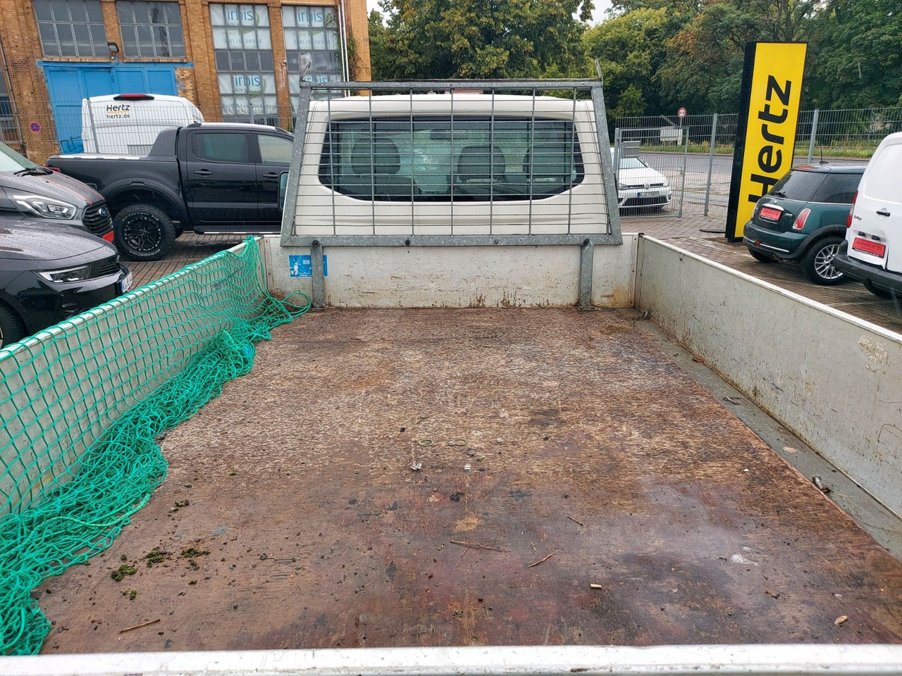 Volkswagen T5 Transporter Pritsche lang 1.9 AHK - Transportbil med flak: bild 2 Volkswagen T5 Transporter Pritsche lang 1.9 AHK - Transportbil med flak: bild 2