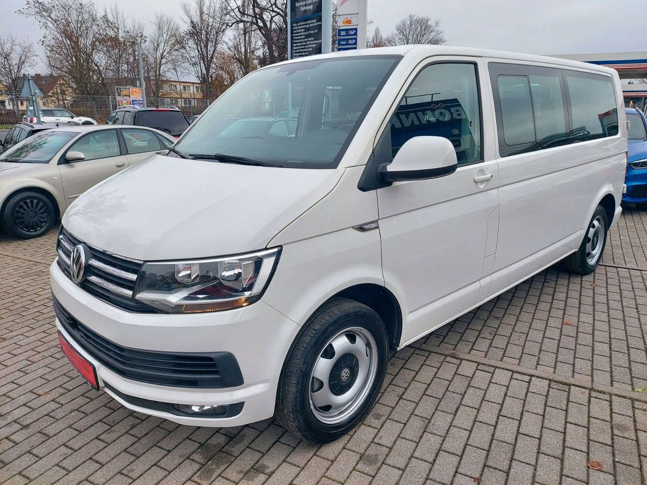 Volkswagen T6 Caravelle Comfortline Lang DSG 8 Sitze ACC - Persontransport: bild 4 Volkswagen T6 Caravelle Comfortline Lang DSG 8 Sitze ACC - Persontransport: bild 4