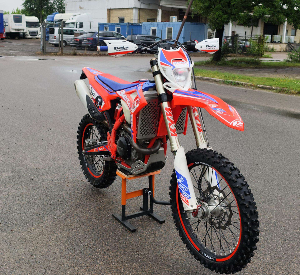 Beta RR 430cc - Motorcykel: bild 2 Beta RR 430cc - Motorcykel: bild 2