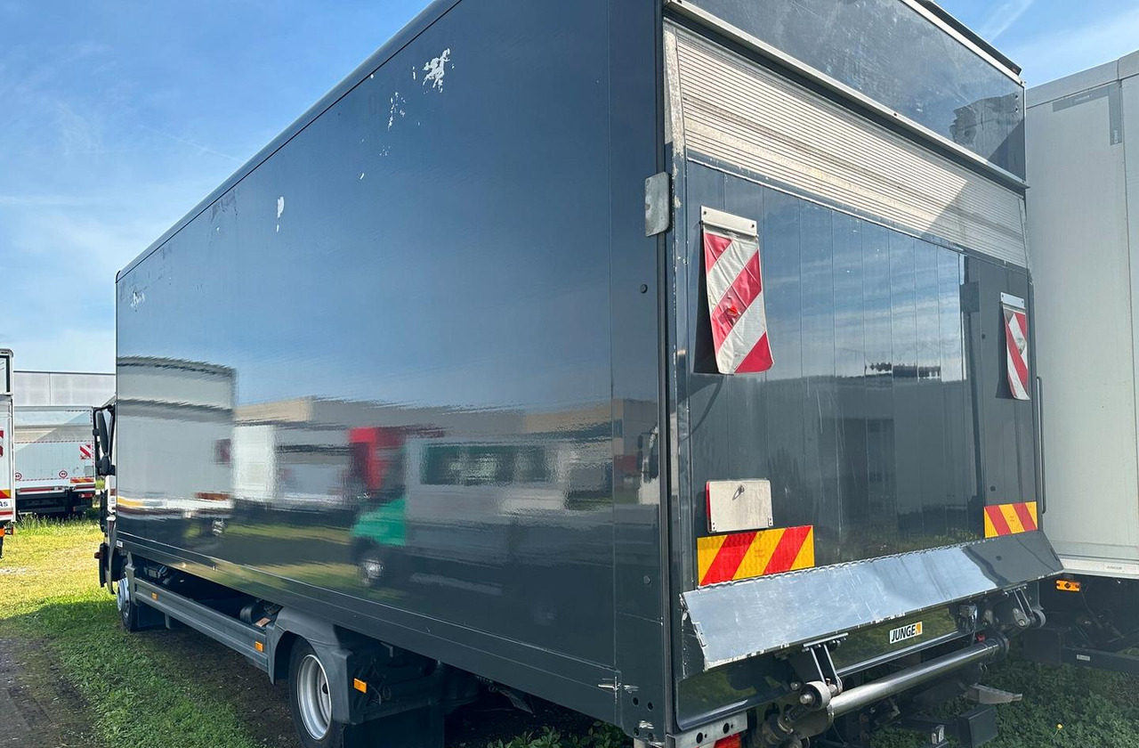 MERCEDES 818 FURGONE 7 MT E SPONDA EURO 6 - Lastbil med skåp: bild 3 MERCEDES 818 FURGONE 7 MT E SPONDA EURO 6 - Lastbil med skåp: bild 3