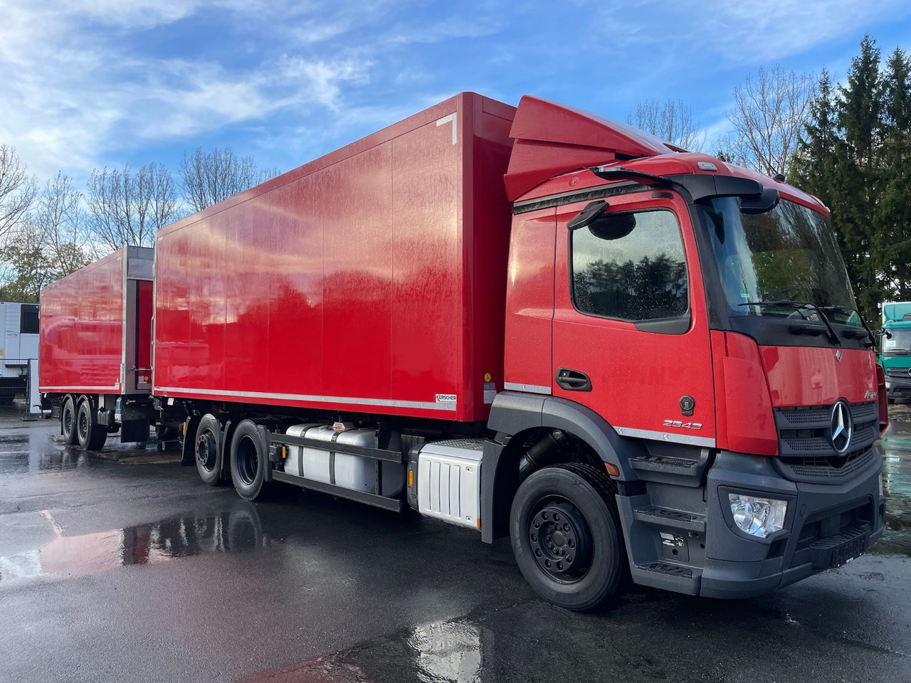 Mercedes-Benz Actros 2543 6x2 Kühlkoffer/CARRIER/KERSCHER/EU6d - Kylbil lastbil: bild 1 Mercedes-Benz Actros 2543 6x2 Kühlkoffer/CARRIER/KERSCHER/EU6d - Kylbil lastbil: bild 1