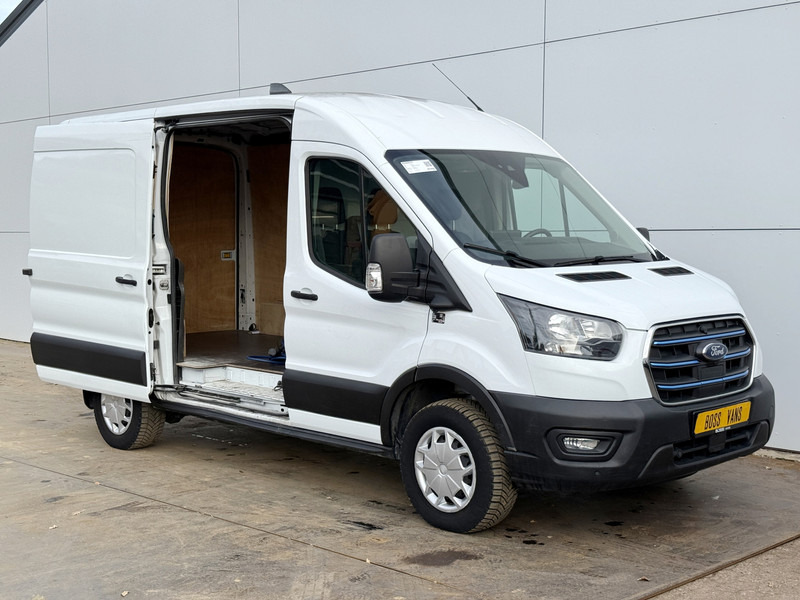 Ford E-Transit 390 75kWh 184PK Elektrisch 75kWh 334km WLTP BEV Snelladen L2H2 Climate Control Tacho Carplay Camera Stoelverwarming Parkeersensoren voor achter - Skåpbil, El transportbil: bild 5 Ford E-Transit 390 75kWh 184PK Elektrisch 75kWh 334km WLTP BEV Snelladen L2H2 Climate Control Tacho Carplay Camera Stoelverwarming Parkeersensoren voor achter - Skåpbil, El transportbil: bild 5