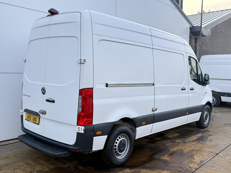 Mercedes-Benz eSprinter 112 L2H2 100% Elektrisch 55kWh 168km WLTP 80kw Snelladen Climate Control Camera Stoelverwarming - Skåpbil, El transportbil: bild 3 Mercedes-Benz eSprinter 112 L2H2 100% Elektrisch 55kWh 168km WLTP 80kw Snelladen Climate Control Camera Stoelverwarming - Skåpbil, El transportbil: bild 3