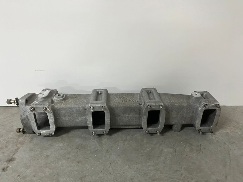 Liebherr A974 / P974 / R942 / R944 / R954 / R964 / R974 / R974B - A 974 / P 974 / R 942 / R 944 / R 954 / R 964 / R 974 / R 974B - Insugsrör: bild 4 Liebherr A974 / P974 / R942 / R944 / R954 / R964 / R974 / R974B - A 974 / P 974 / R 942 / R 944 / R 954 / R 964 / R 974 / R 974B - Insugsrör: bild 4