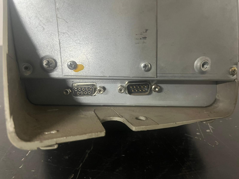 Liebherr DISP02-R5.2 - Instrumentbräda: bild 3 Liebherr DISP02-R5.2 - Instrumentbräda: bild 3