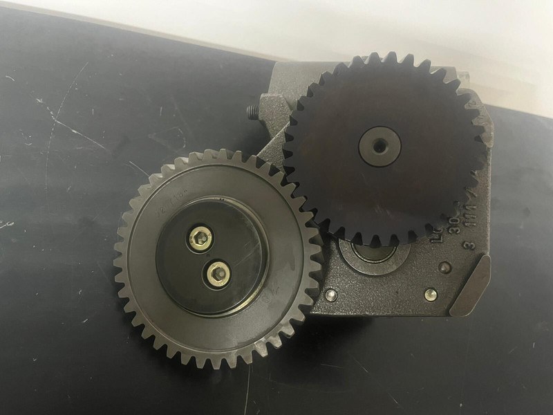 Liebherr P964 , R974 ,R964 - Oljepump: bild 3 Liebherr P964 , R974 ,R964 - Oljepump: bild 3