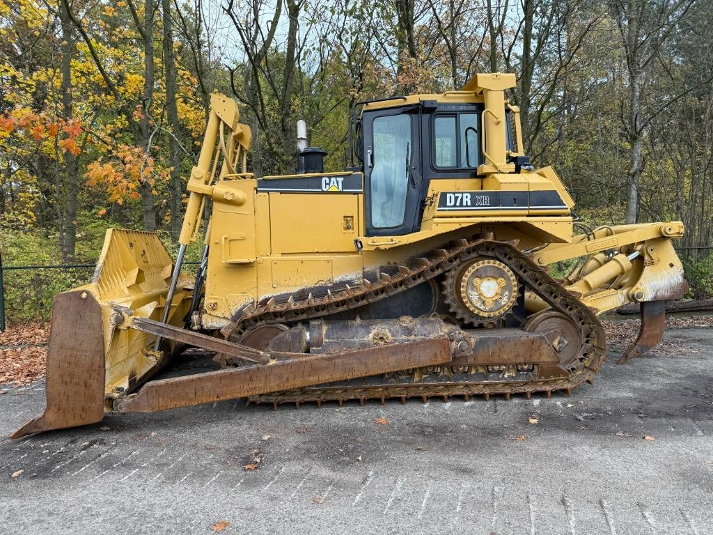 CAT D7R XR CE / LOW HOURS / TOP CONDITION - Bulldozer: bild 2 CAT D7R XR CE / LOW HOURS / TOP CONDITION - Bulldozer: bild 2
