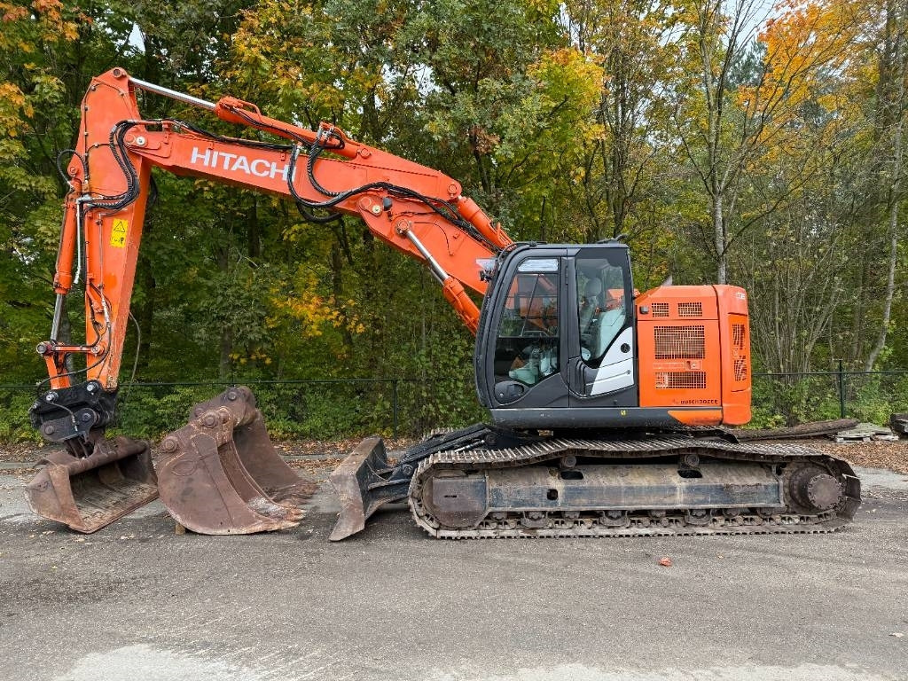 Hitachi ZX 225 US LC-6  - Bandgrävare: bild 2 Hitachi ZX 225 US LC-6  - Bandgrävare: bild 2