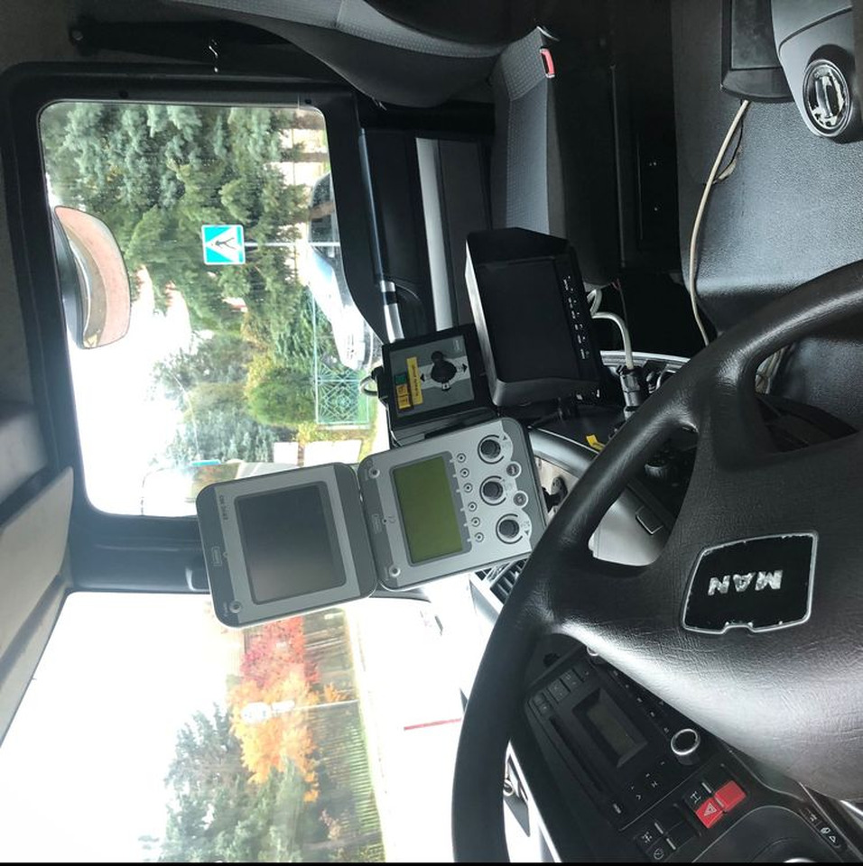 MAN TGM 26.290 piaskarka solarka schmidt 6x4 euro6 - Plogbil: bild 3 MAN TGM 26.290 piaskarka solarka schmidt 6x4 euro6 - Plogbil: bild 3