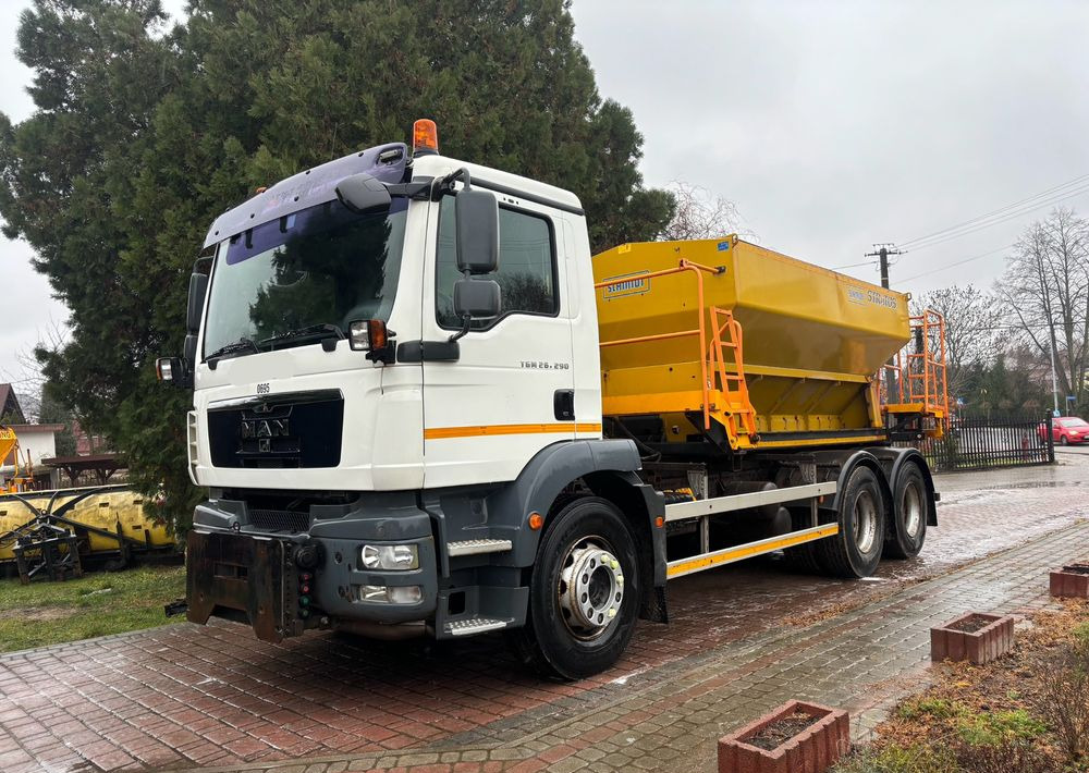 MAN TGM 26.290 6X4 SCHMIDT STARTOS II PIASKARKA PŁUG - Utility/ Specialfordon, Lastbil: bild 1 MAN TGM 26.290 6X4 SCHMIDT STARTOS II PIASKARKA PŁUG - Utility/ Specialfordon, Lastbil: bild 1