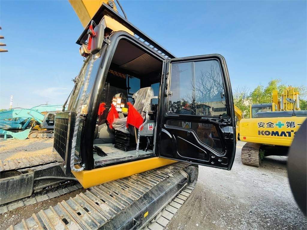 CAT 320D2L  - Bandgrävare: bild 3 CAT 320D2L  - Bandgrävare: bild 3